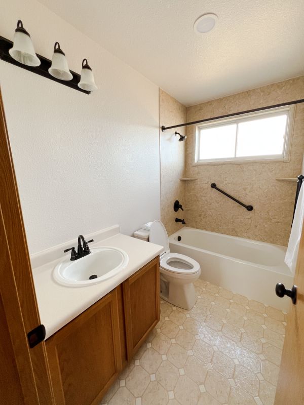 Top Bathroom Remodeling Companies in Coventry, CT